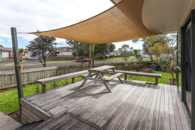 Photo of property in 2 Morcom Drive, Cooks Beach, Whitianga, 3591