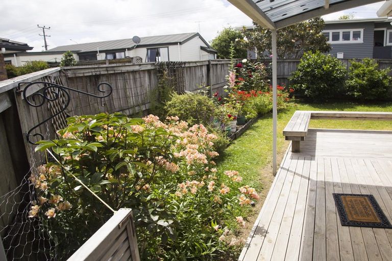 Photo of property in 14a Arawa Street, New Lynn, Auckland, 0600