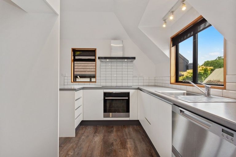 Photo of property in 11a Thurlestone Place, Burnside, Christchurch, 8053