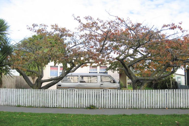 Photo of property in 15 Tensing Place, Sockburn, Christchurch, 8042