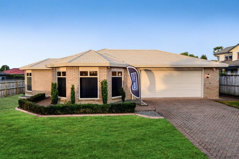 Photo of property in 22 Caversham Drive, Rototuna, Hamilton, 3210