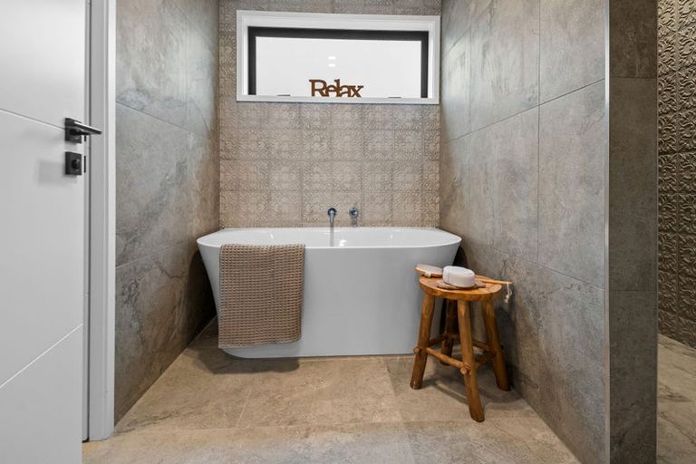 Photo of property in 6 Clifford Avenue, Merivale, Christchurch, 8014