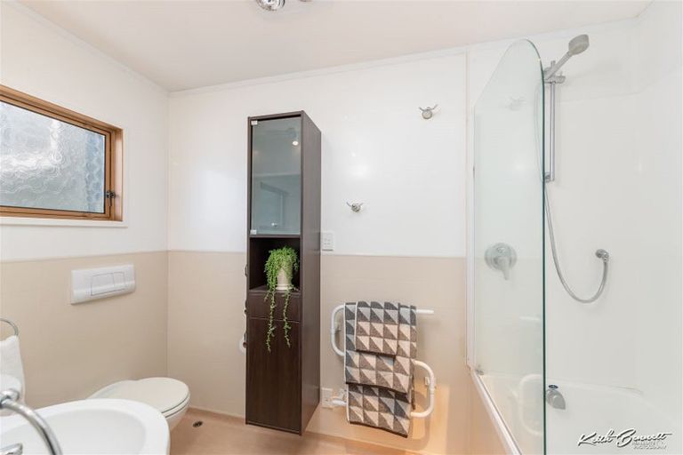 Photo of property in 31 Acacia Avenue, Maungaraki, Lower Hutt, 5010