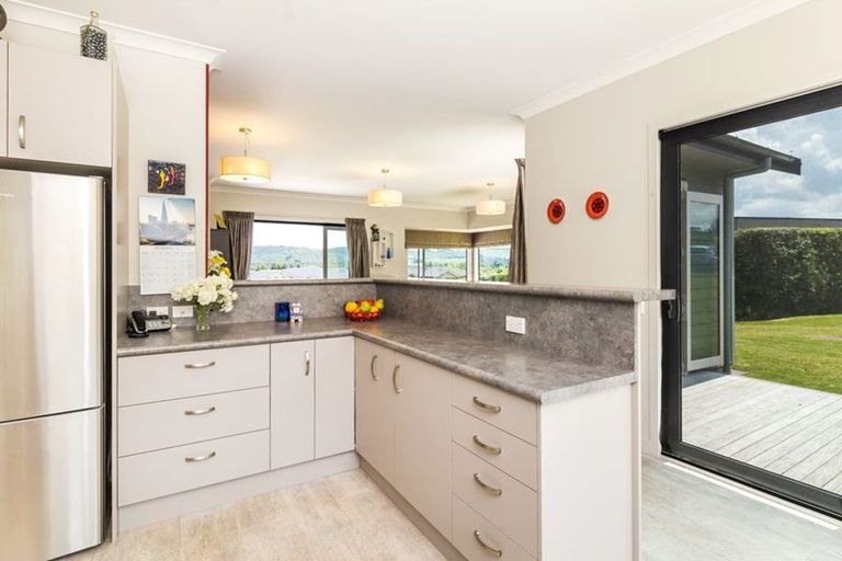 Photo of property in 12 Kestrel Lane, Kinloch, Taupo, 3377