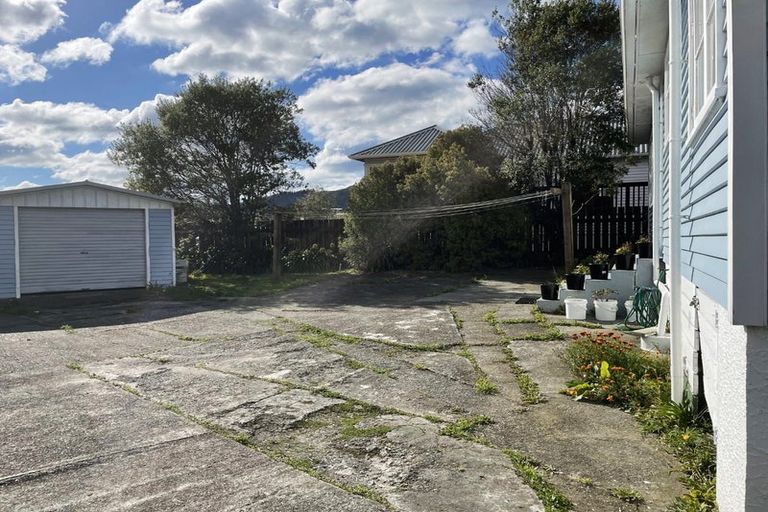 Photo of property in 25 Nelson Crescent, Wainuiomata, Lower Hutt, 5014
