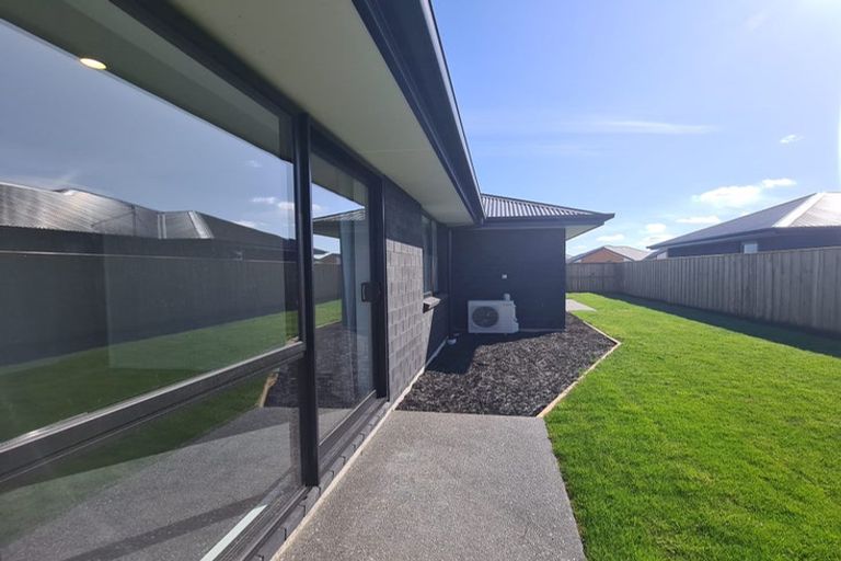 Photo of property in 21 Sandhill Drive, Rolleston, 7615