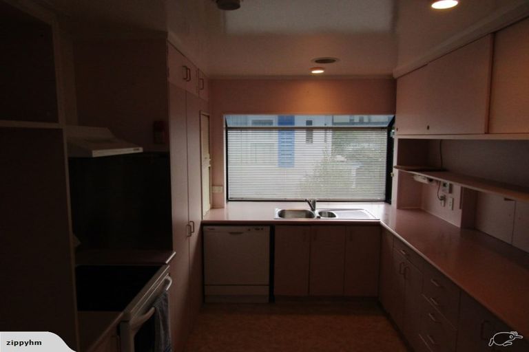 Photo of property in 32a Agra Crescent, Khandallah, Wellington, 6035