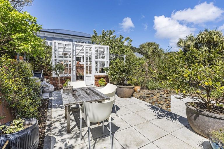 Photo of property in 89 Brougham Street, Mount Victoria, Wellington, 6011