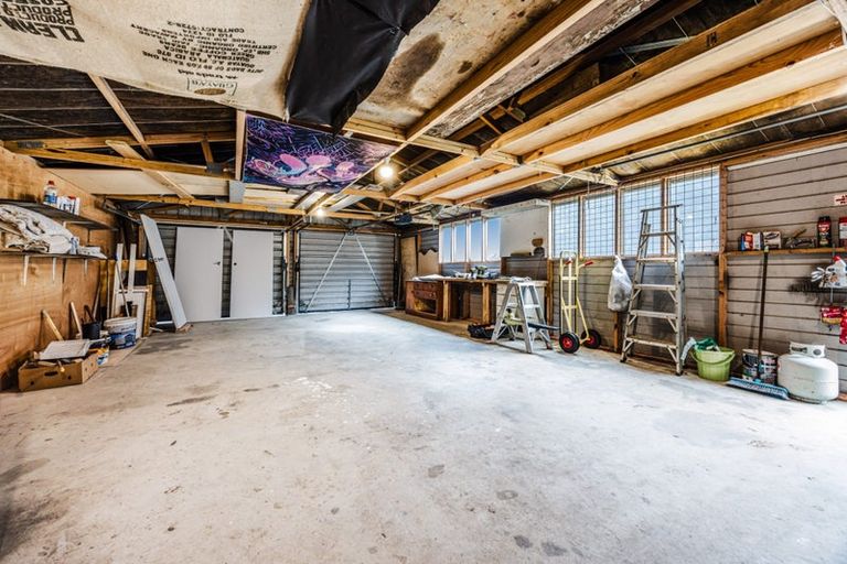 Photo of property in 253 Park Estate Road, Rosehill, Papakura, 2113