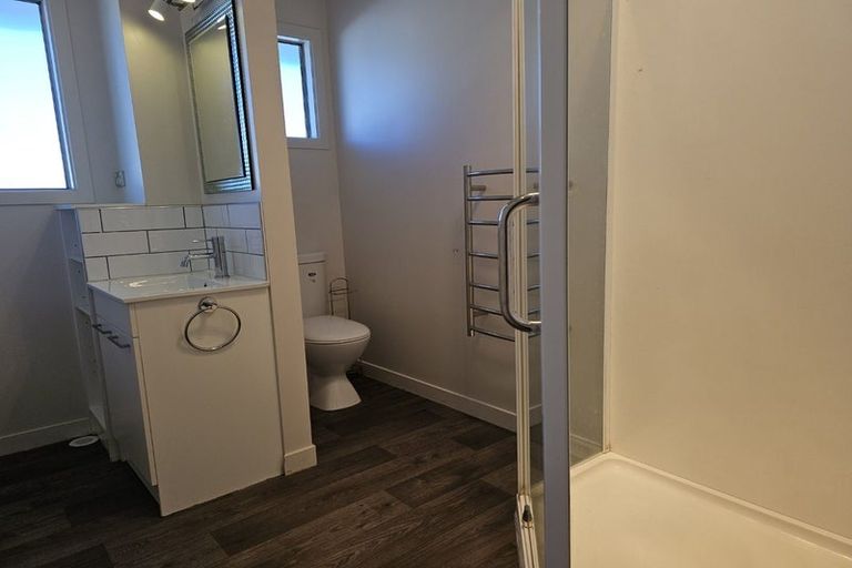 Photo of property in 35-37 Mana Esplanade, Paremata, Porirua, 5026