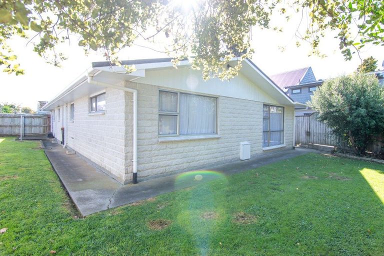 Photo of property in 3a Huata Place, West End, Palmerston North, 4412