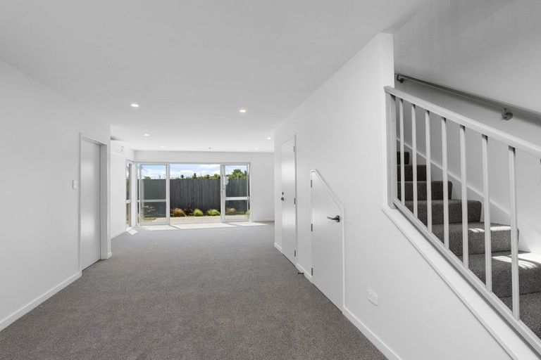 Photo of property in 11 Kakapo Lane, Redwood, Christchurch, 8051