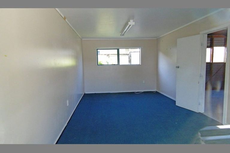 Photo of property in 8 Tyndrum Place, Highland Park, Auckland, 2010