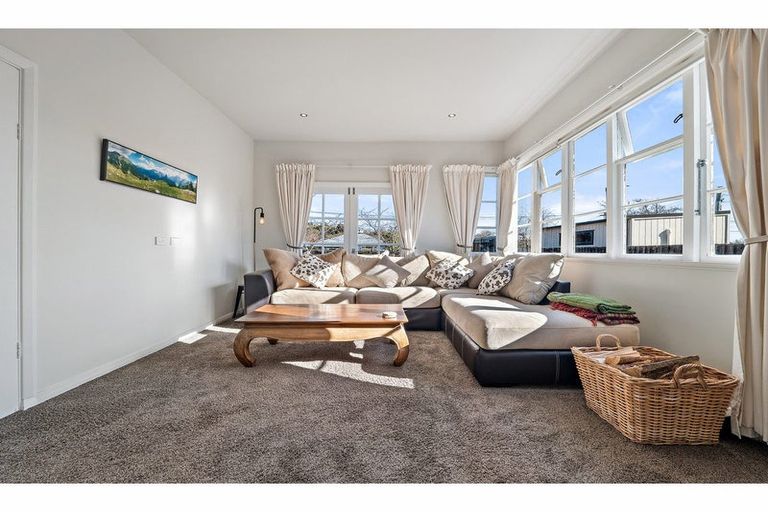 Photo of property in 1/58 Wilsons Road, Saint Martins, Christchurch, 8022