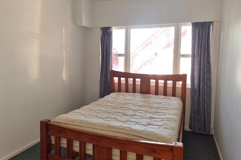 Photo of property in 25 Blacklock Avenue, Henderson, Auckland, 0612