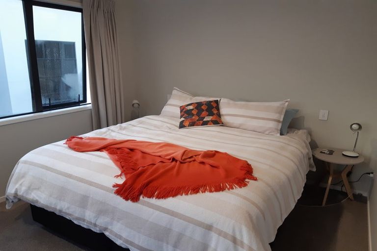 Photo of property in 2/13 Beale Street, Hamilton East, Hamilton, 3216