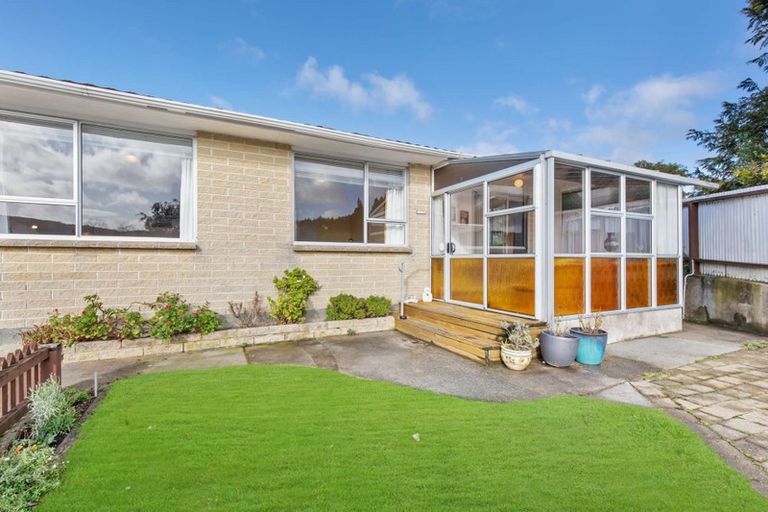 Photo of property in 2/57 Sunbrae Drive, Silverstream, Upper Hutt, 5019