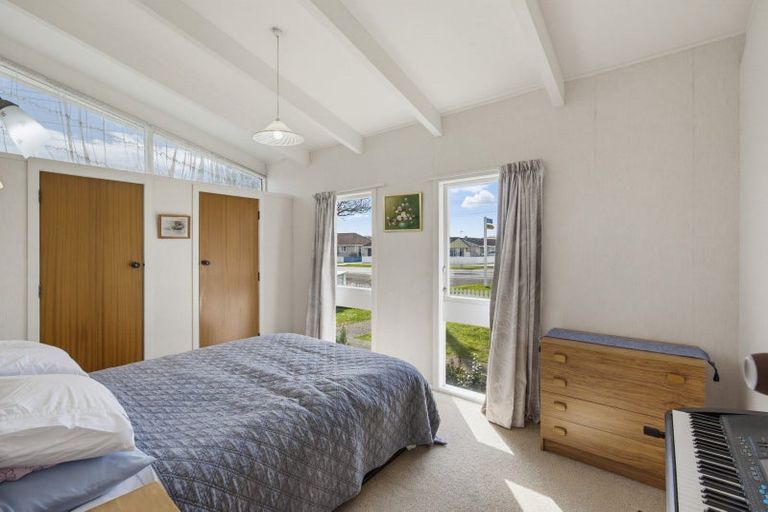 Photo of property in 556 Queen Street East, Levin, 5510