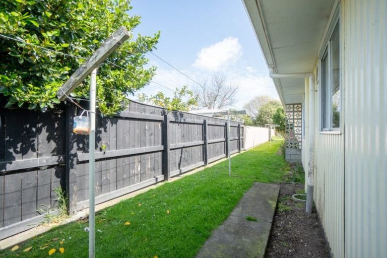 Photo of property in 4/10 Kowhai Avenue, Takaro, Palmerston North, 4410