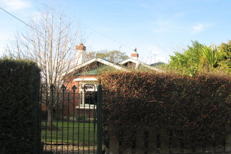 Photo of property in 55 English Avenue, Mornington, Dunedin, 9011