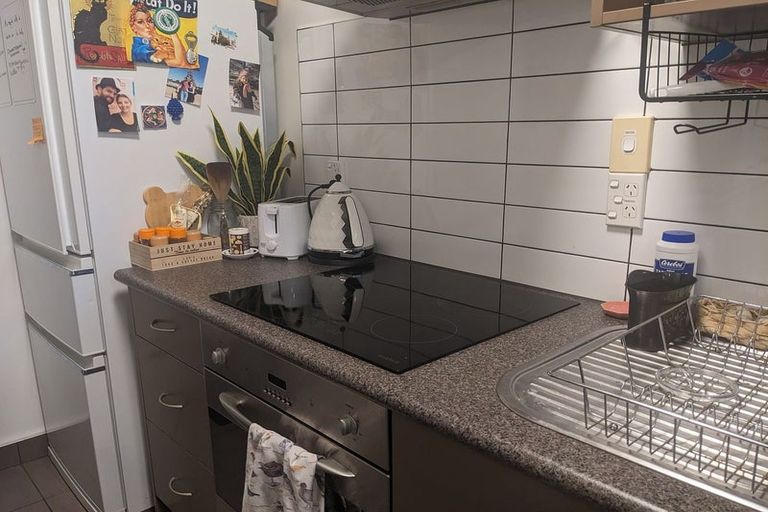 Photo of property in 221a The Terrace, Wellington Central, Wellington, 6011