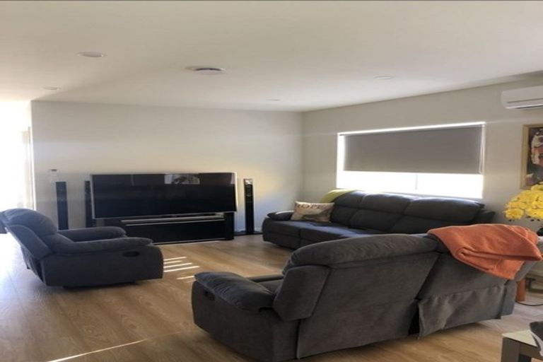 Photo of property in 34 Matahae Drive, Flat Bush, Auckland, 2019