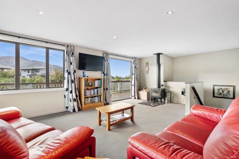 Photo of property in 34 Charles Court, Lake Hawea, Wanaka, 9382