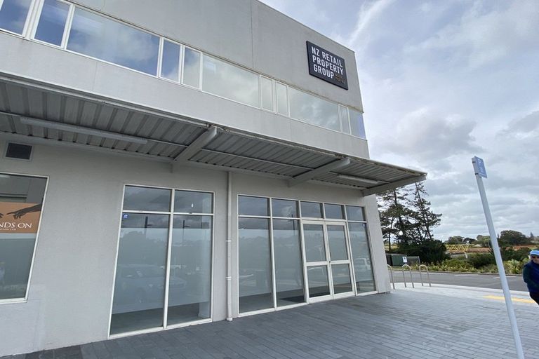 Photo of property in 7 Alloway Street, Westgate, Auckland, 0614