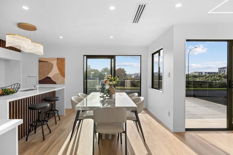 Photo of property in 3 Tinaku Road, Flat Bush, Auckland, 2019