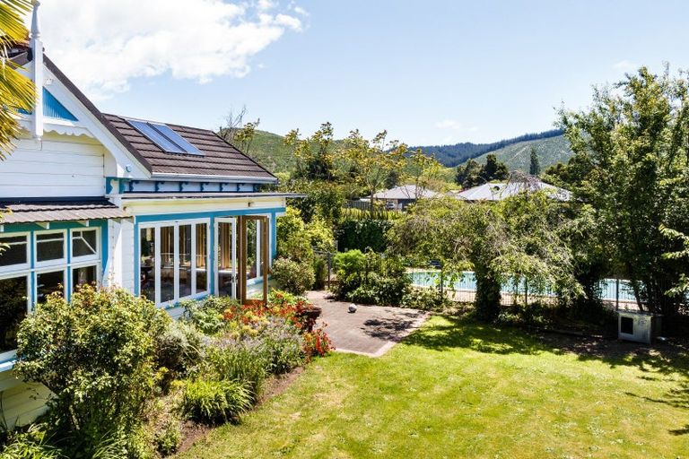 Photo of property in 77 Whitby Road, Wakefield, 7025