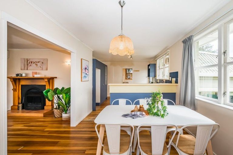 Photo of property in 53 Gray Avenue, Paraparaumu Beach, Paraparaumu, 5032