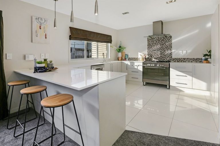 Photo of property in 95 Te Puia Drive, Aotea, Porirua, 5024