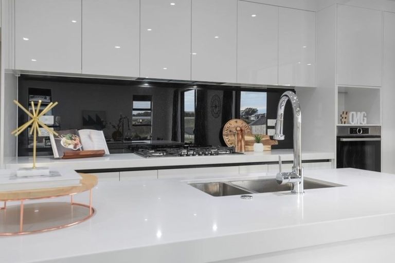 Photo of property in 9 Waireka Road, Rototuna North, Hamilton, 3210