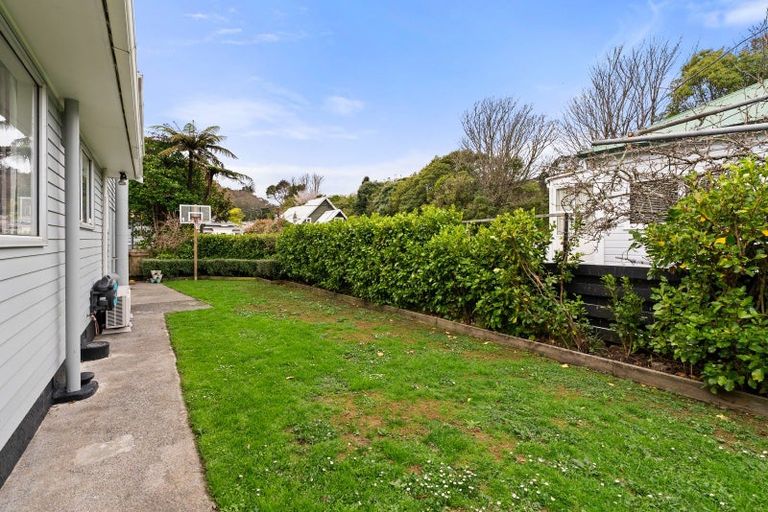 Photo of property in 18a Burma Road, Khandallah, Wellington, 6035