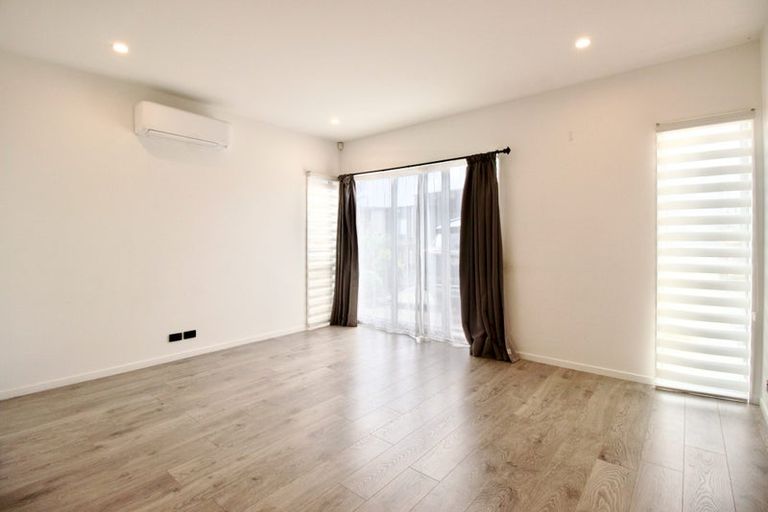 Photo of property in 7 Heri Lane, Westgate, Auckland, 0814