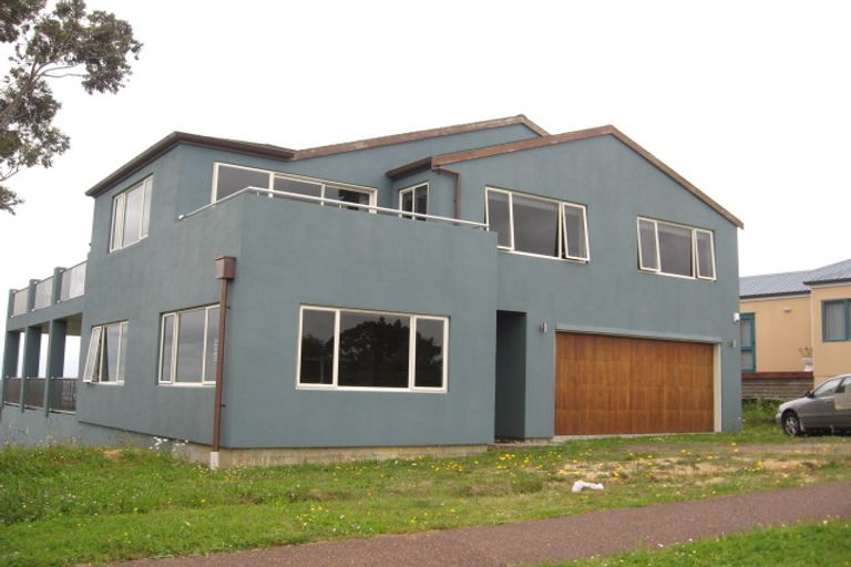Photo of property in 64 Sunhill Road, Sunnyvale, Auckland, 0612