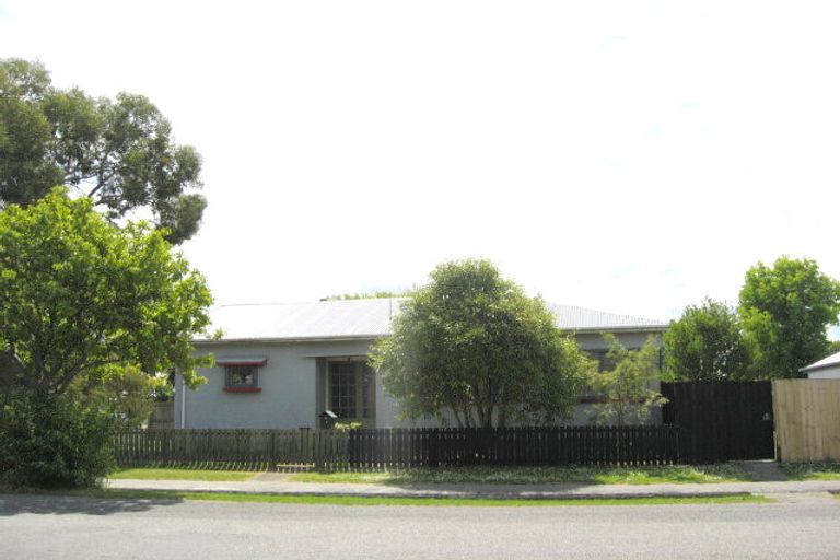 Photo of property in 1 Silvester Street, Woolston, Christchurch, 8023
