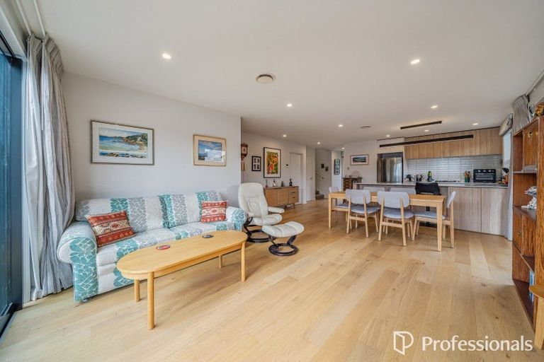 Photo of property in 1d Wai-iti Crescent, Woburn, Lower Hutt, 5010