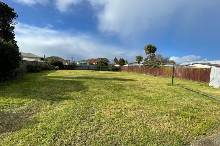 Photo of property in 10 Churchill Avenue, Manurewa, Auckland, 2102