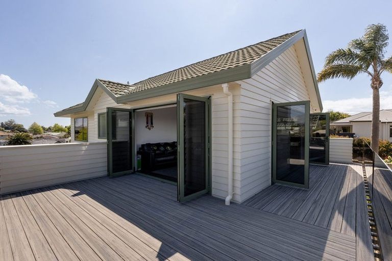 Photo of property in 5 Caernarvon Rise, Bethlehem, Tauranga, 3110