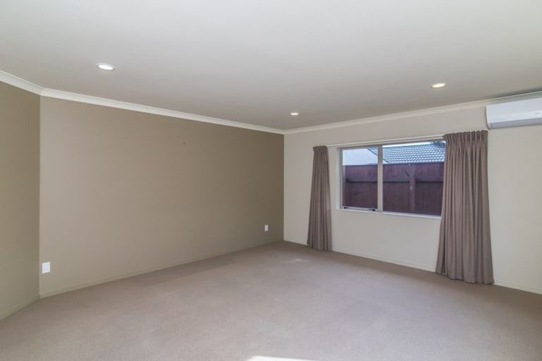 Photo of property in 15 Manhattan Court, Paraparaumu Beach, Paraparaumu, 5032