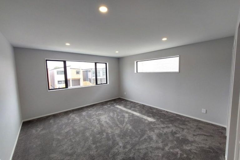 Photo of property in 26 Coast Garden Drive, Hobsonville, Auckland, 0616