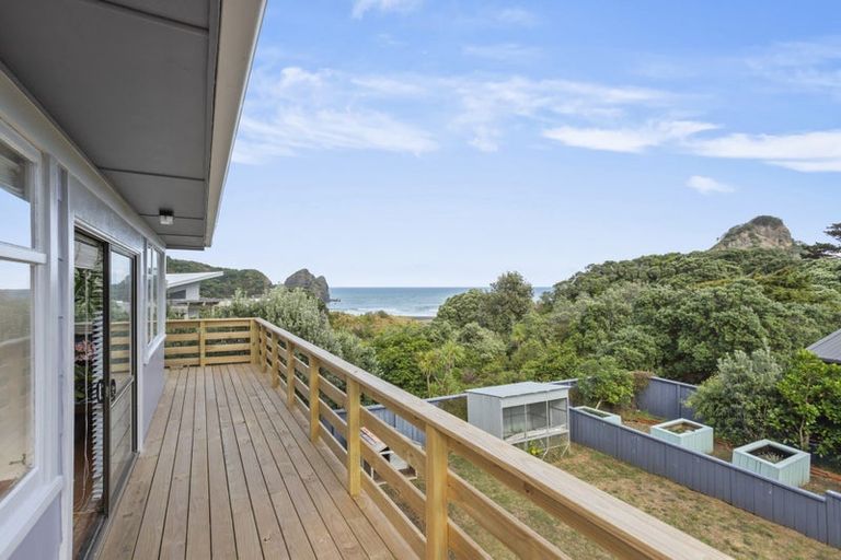 Photo of property in 19 Beach Valley Road, Piha, New Lynn, 0772