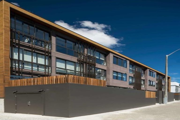 Photo of property in Vedado Apartments, 208/41 Hopper Street, Mount Cook, Wellington, 6011