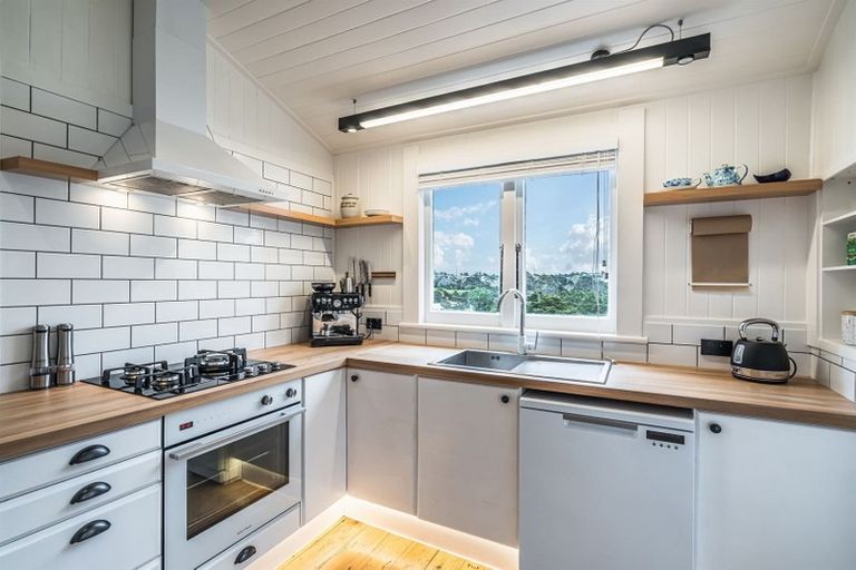 Photo of property in 1/134 Birkenhead Avenue, Birkenhead, Auckland, 0626