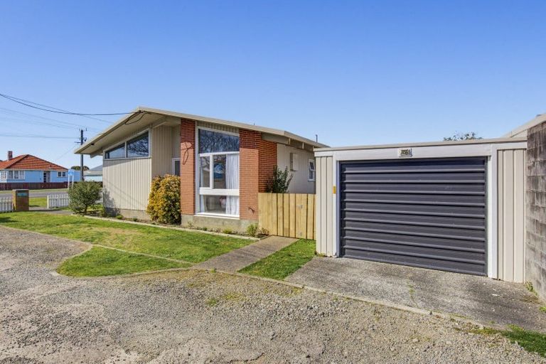 Photo of property in 556 Queen Street East, Levin, 5510