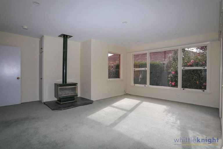 Photo of property in 27 Colesbury Street, Bishopdale, Christchurch, 8053