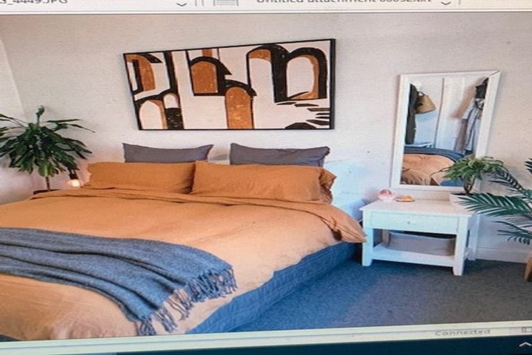 Photo of property in 1-2/53 Springfield Road, Morningside, Auckland, 1022