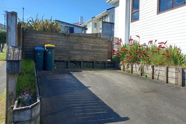 Photo of property in 49 Piko Street, Titahi Bay, Porirua, 5022