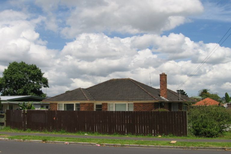 Photo of property in 111 St Georges Road, Avondale, Auckland, 0600